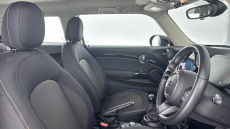 MINI Hatchback 1.5 Cooper Classic 3dr Petrol Hatchback